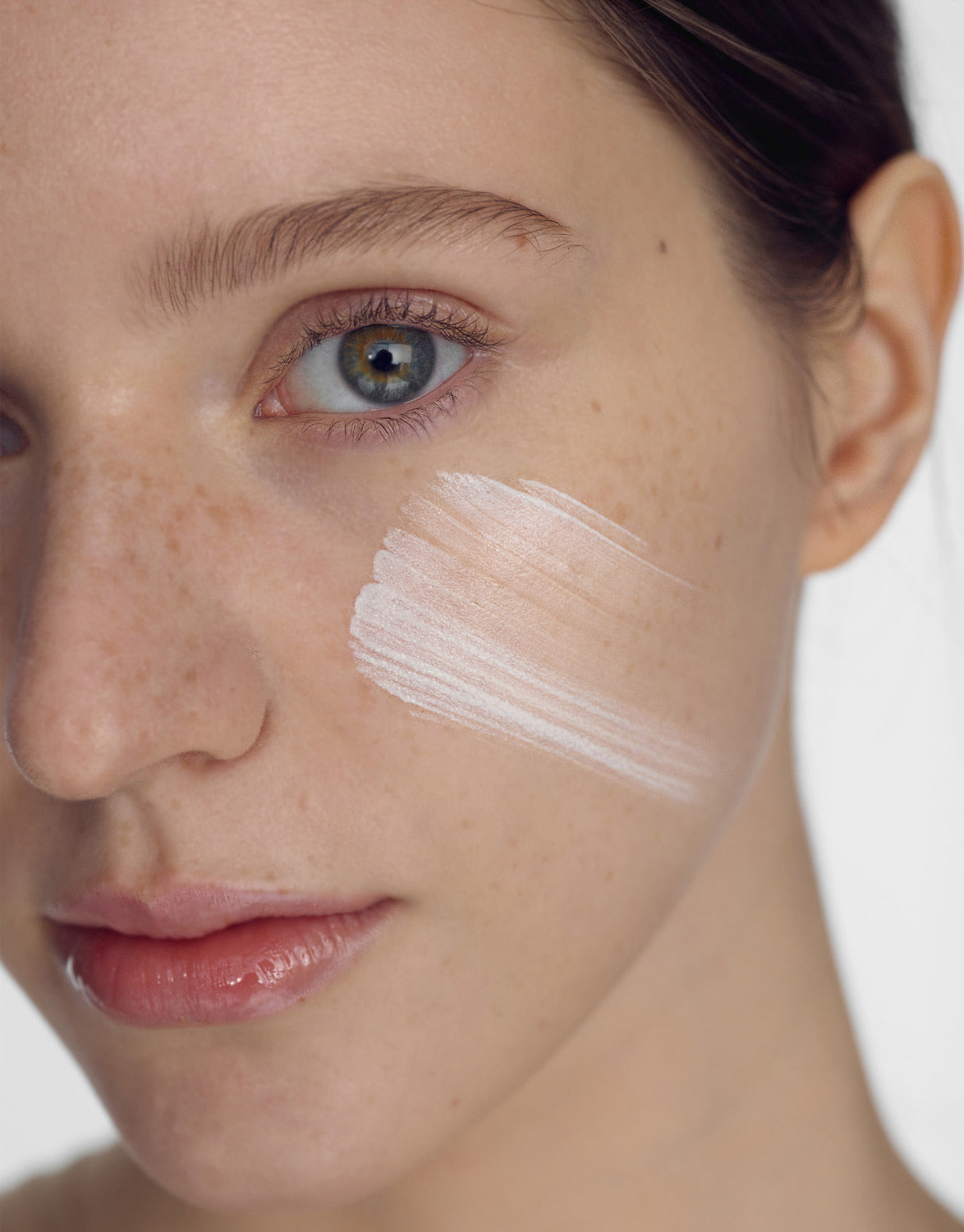 V10 Hyal Antioxidant Sunscreen 40g