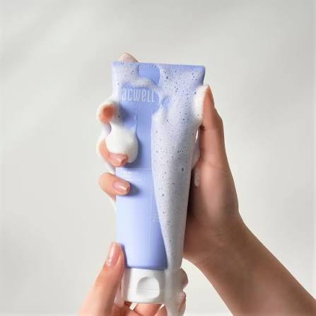 pH Balancing Soothing Cleansing Foam